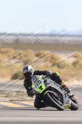 media/Oct-31-2025-CVMA Friday Practice (Fri) [[e9defcbea4]]/3-Racer 2 Practice/Session 5 (Turn 4)/